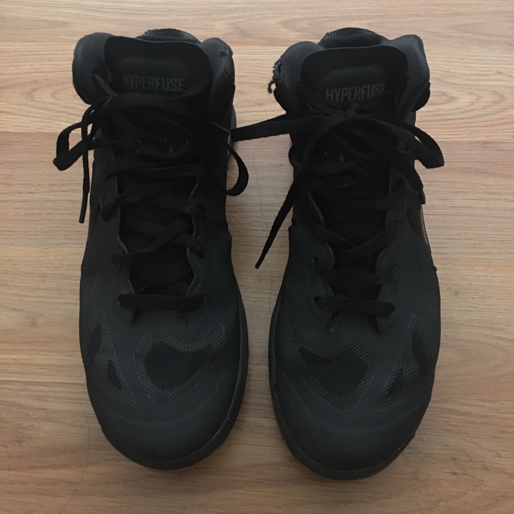 🚫🚫🚫SOLD🚫🚫🚫Nike Hyperfuse basketball shoes