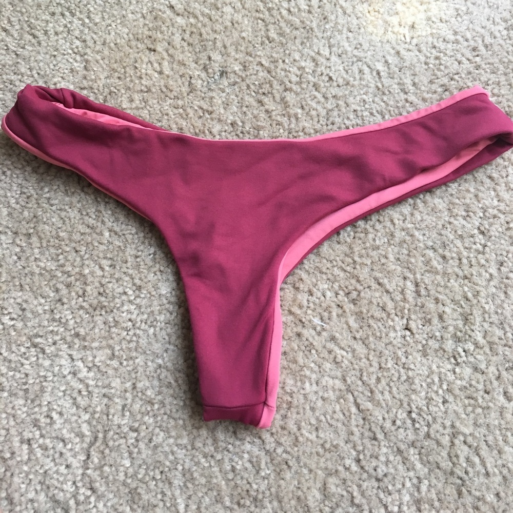 Mindoro cheeky bottoms