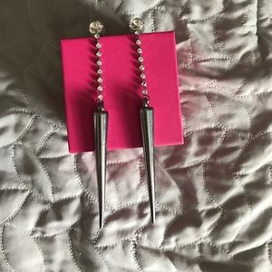 Dangle earrings
