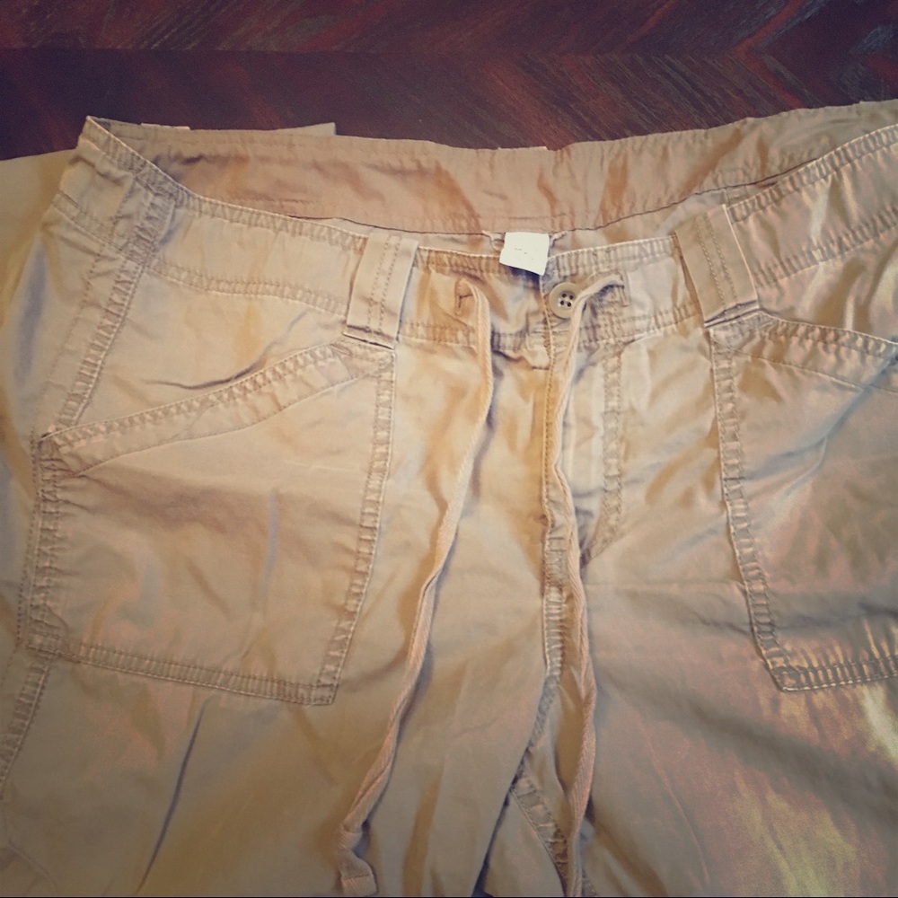 Gap light brown cargo pants size 18