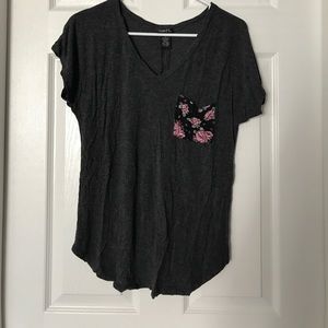Floral Pocket Tshirt