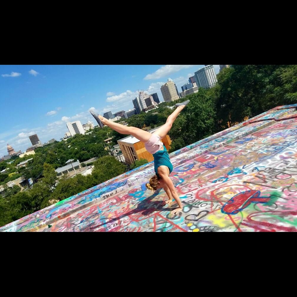 Meet your Posher, Holly