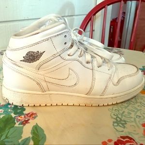 Air Jordan high tops youth size 5.5