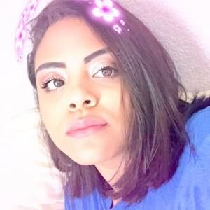 Meet your Posher, Marisa