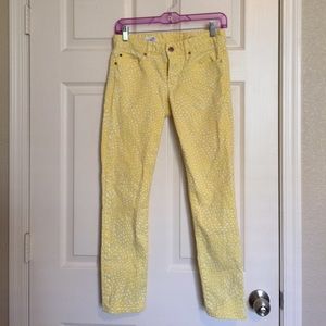 {Gap} Yellow and white skinny jeans