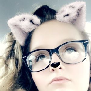 Meet your Posher, Abby