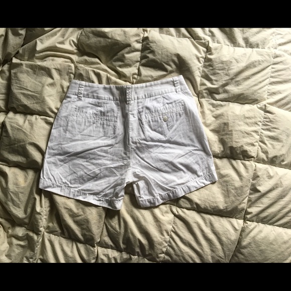 Shorts - Picture 2 of 3