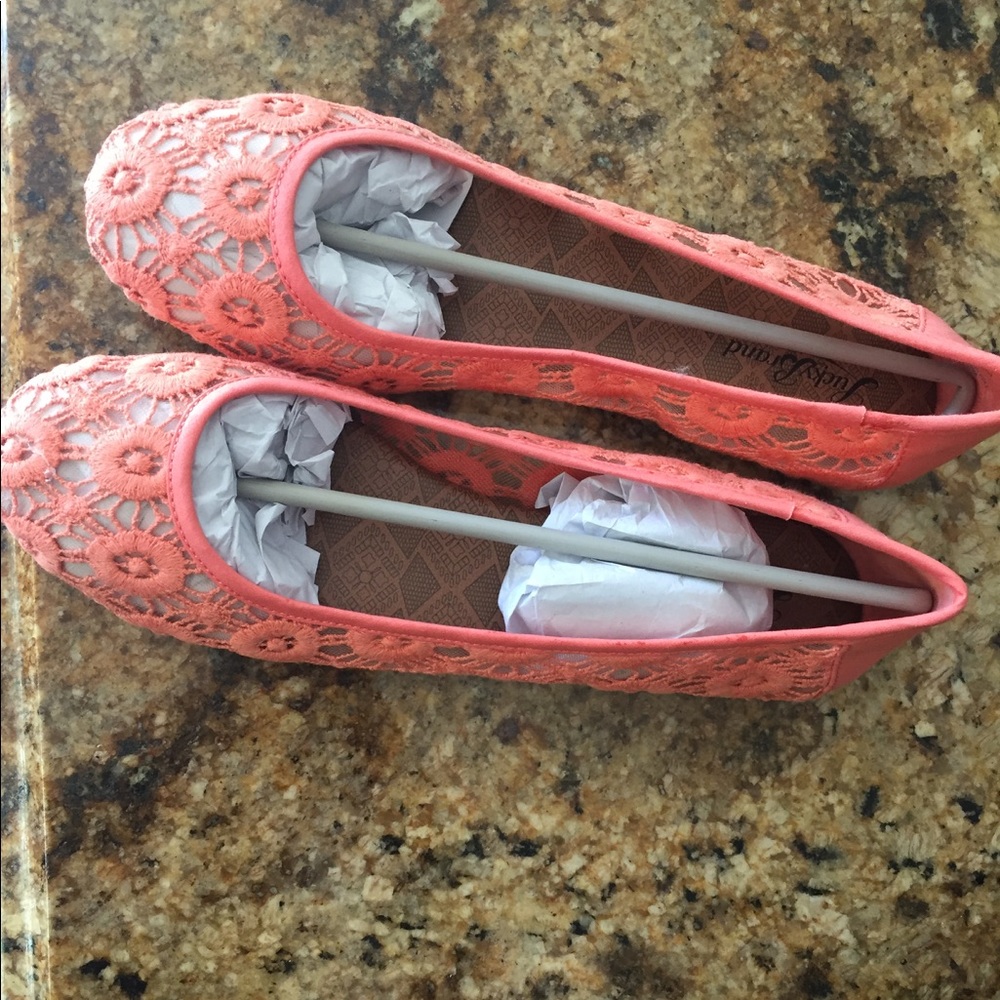 Brand new Lucky Brand flats!