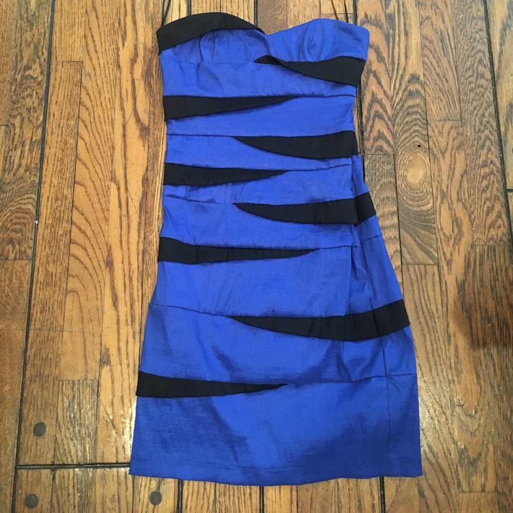 Arden B strapless mini dress