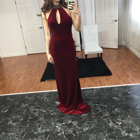 Sherri Hill gown - Picture 1 of 3
