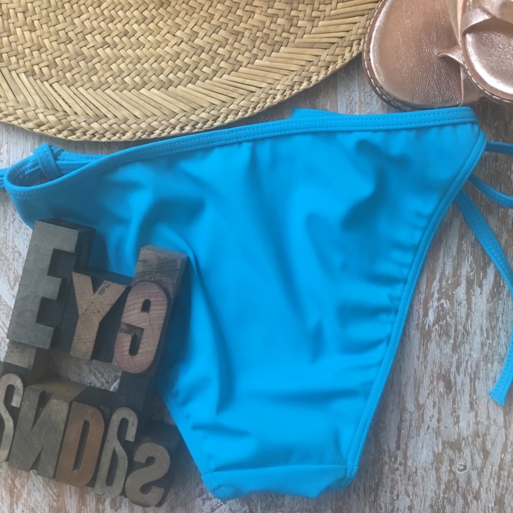 🏊‍♀️VICTORIA’S SECRET Turquoise String Bikini - Picture 6 of 8