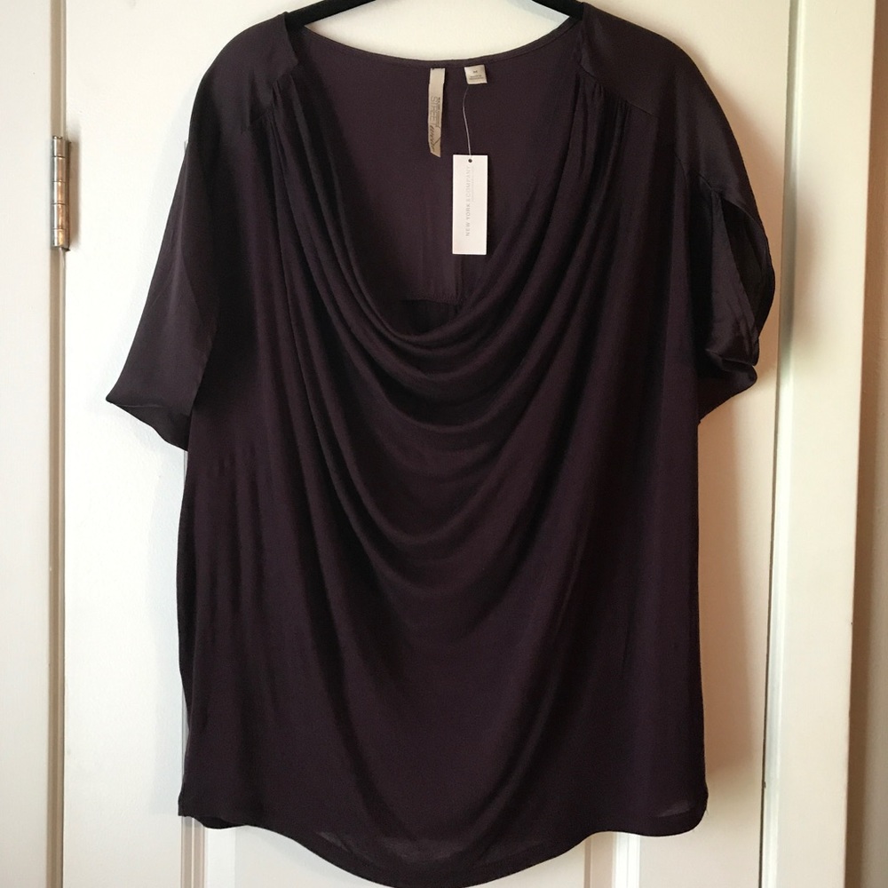 NWT Plum flowing top M