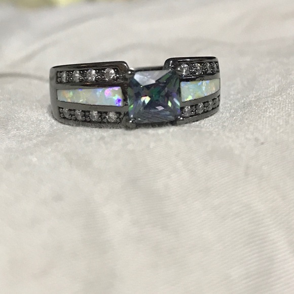 Titanium colored ring - Picture 1 of 3