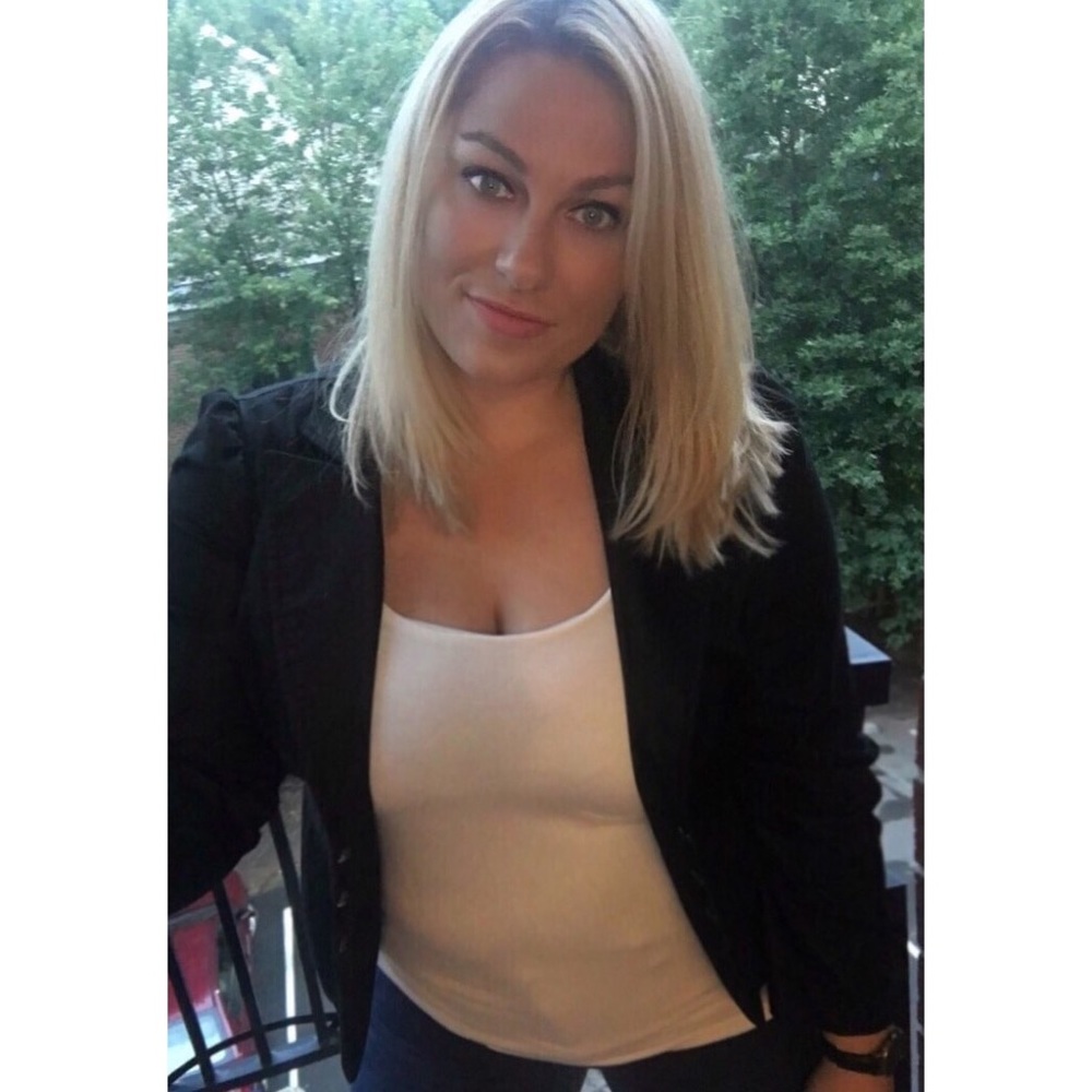 Meet your Posher, Jillian