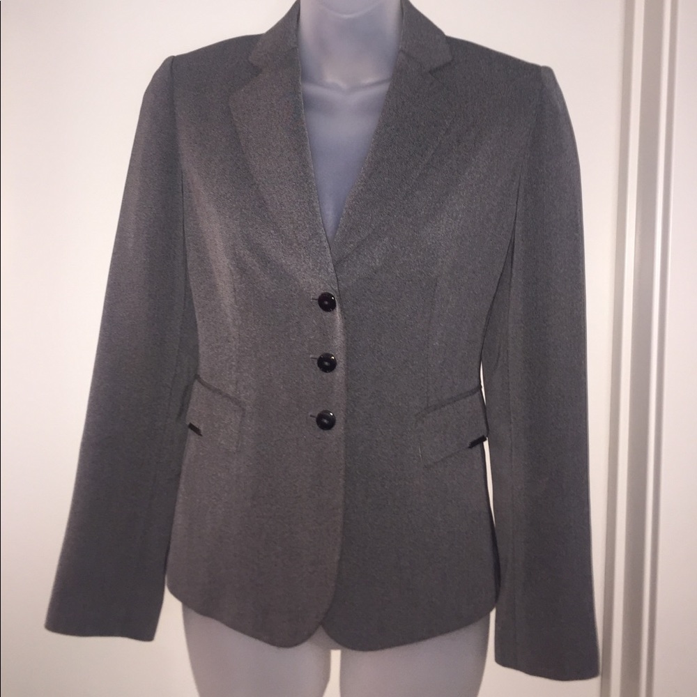 Tahari Fitted Suit Jacket