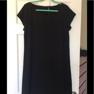 GAP short sleeve black dress.
