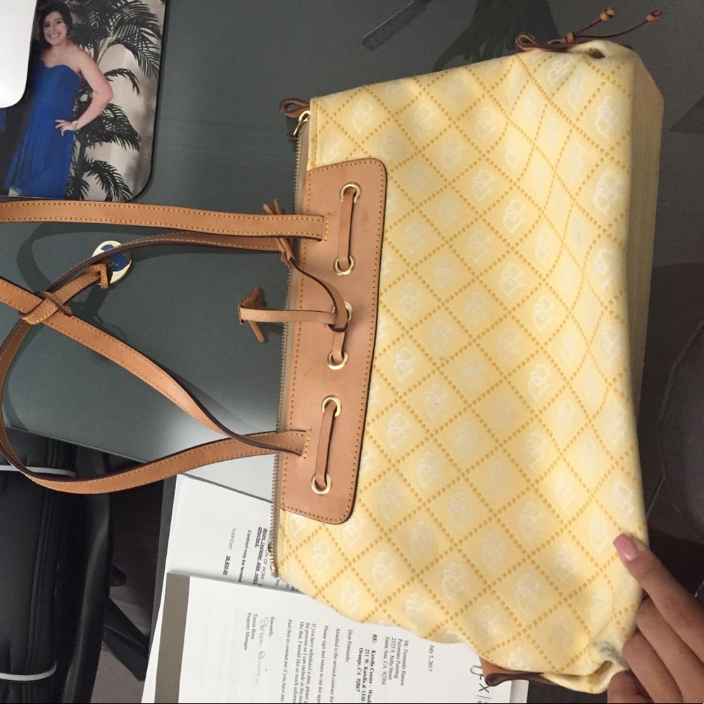 Dooney & Bourke spring yellow handbag!