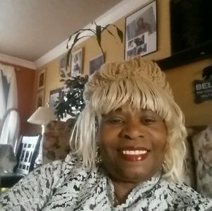 Meet your Posher, Rose