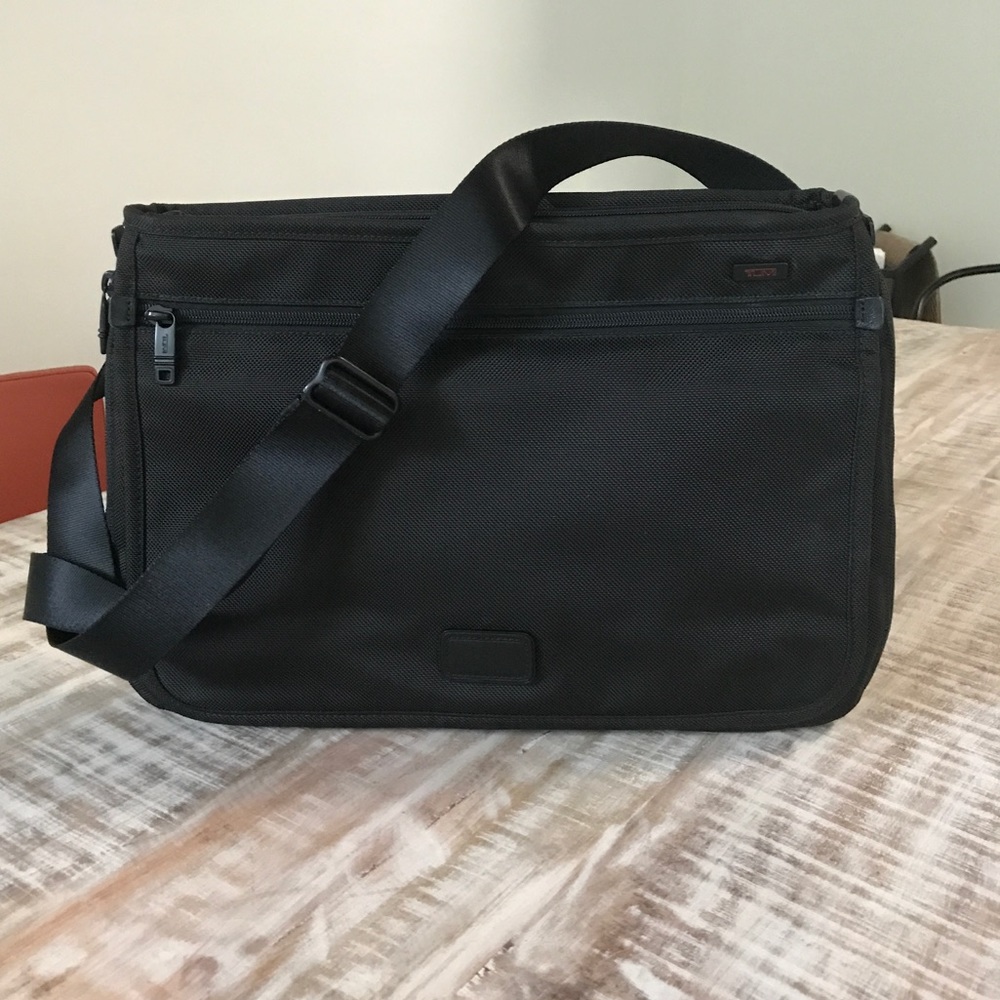 Black Laptop Brief