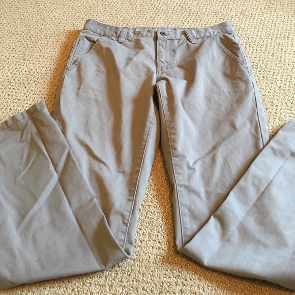Teen boy grey pants - Picture 1 of 4