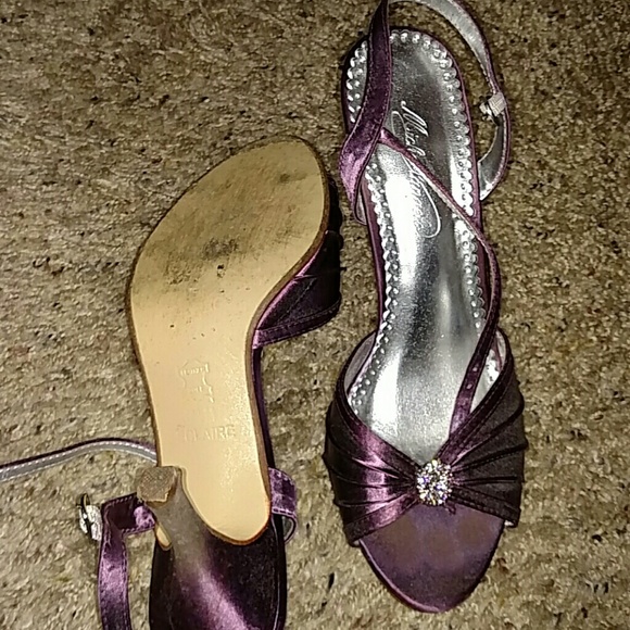 Cute purple heels! - Picture 3 of 3