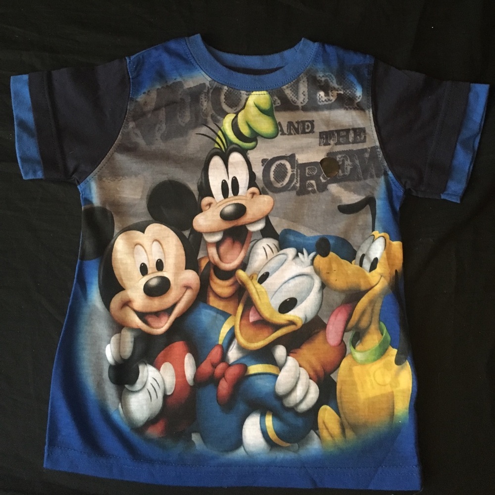 2t boys Mickey shirt
