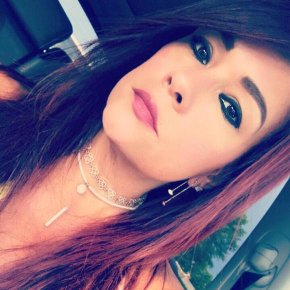 Meet your Posher, Joanna - Picture 1 of 1