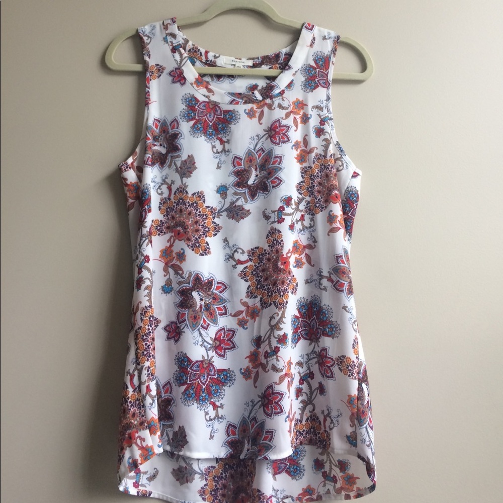 Sleeveless blouse