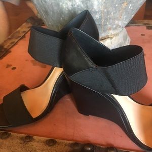 Vince Camuto Wedges