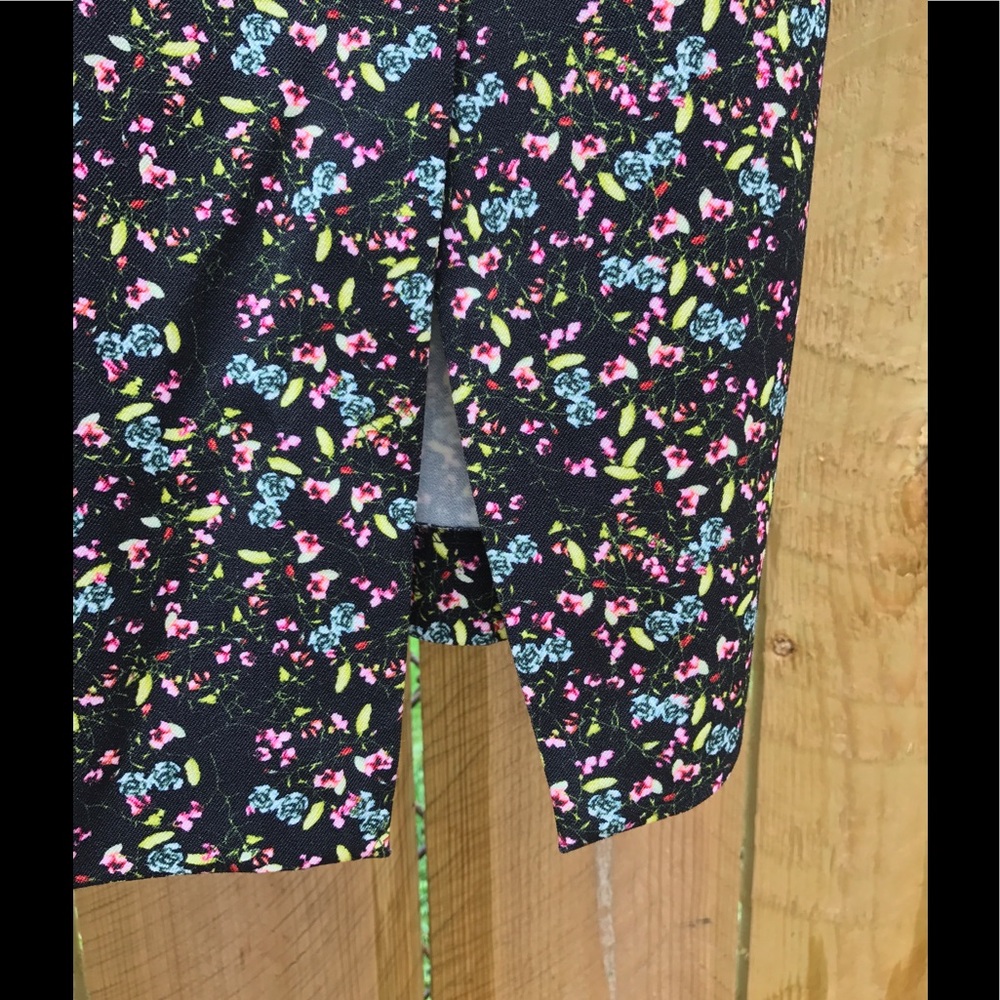 NWT - Banana Republic sheath floral print dress - Picture 2 of 5