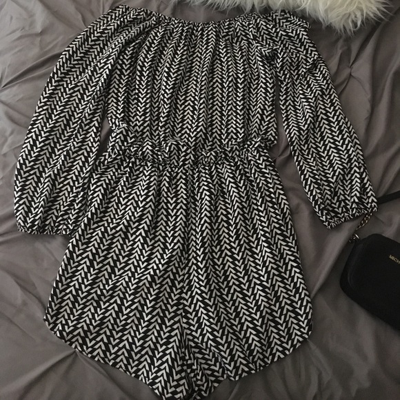 ‼️SOLD‼️ - Picture 2 of 4