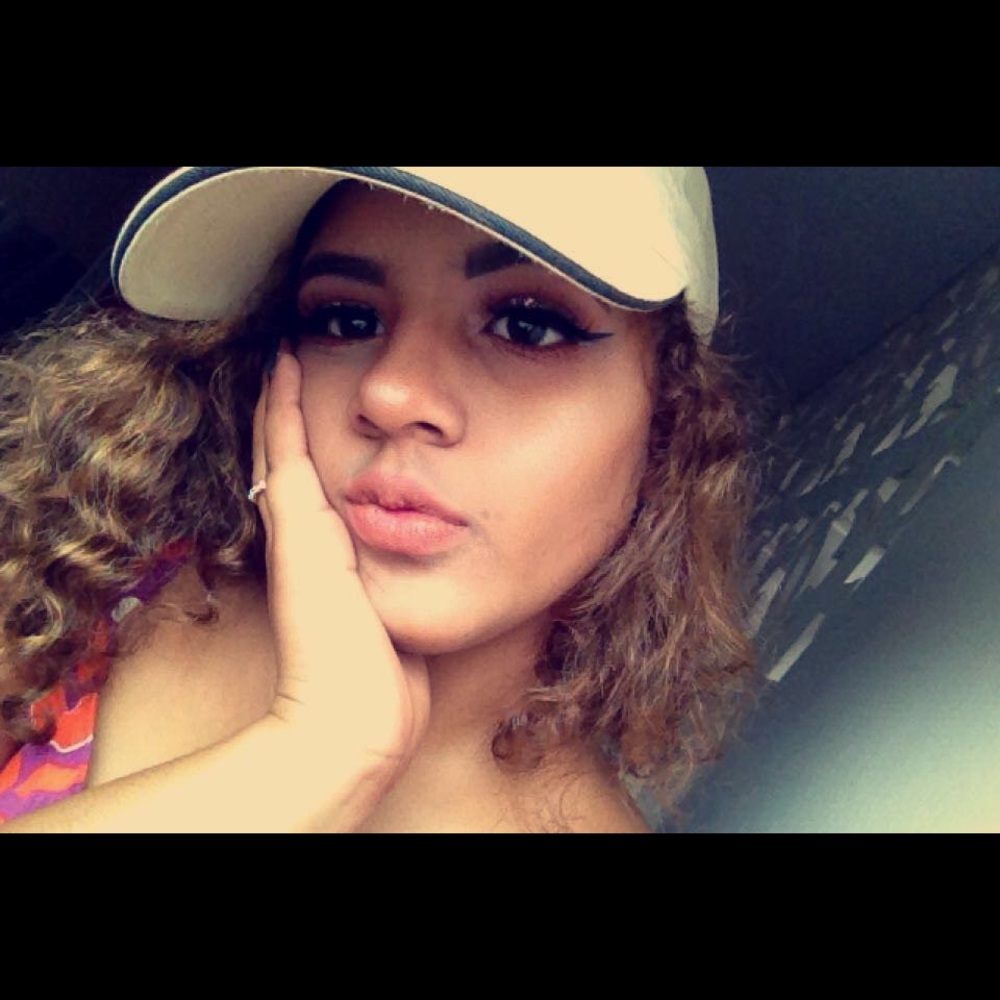 Meet your Posher, Gabrielle