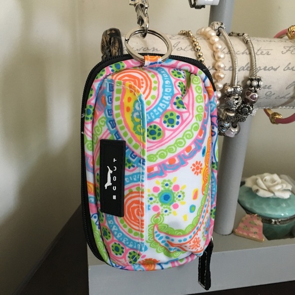 Scout Handbags - 🎉HP🎉 Paisley Wristlet New Scout Handbags - 🎉HP🎉 Paisley Wristlet New
