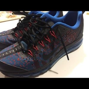 Men's Nike shoes. Size 11