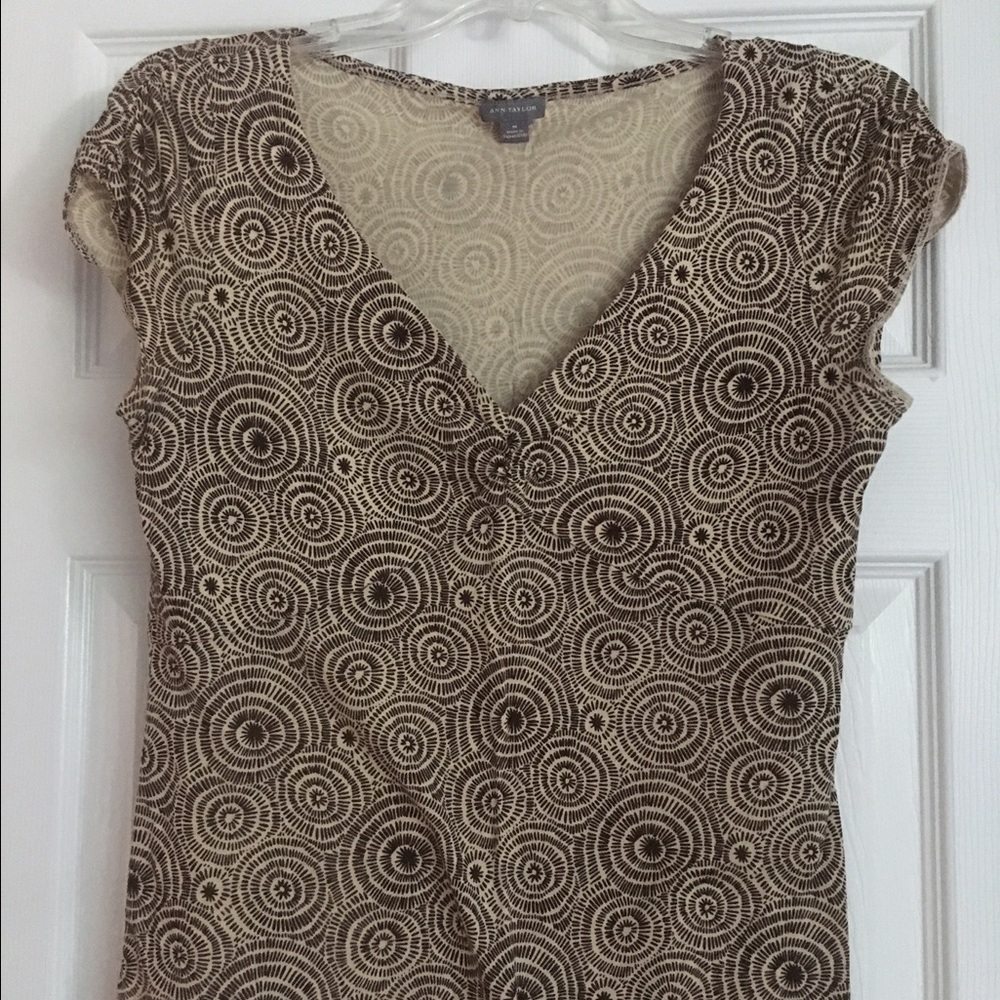 EUC size M Ann Taylor brown blouse