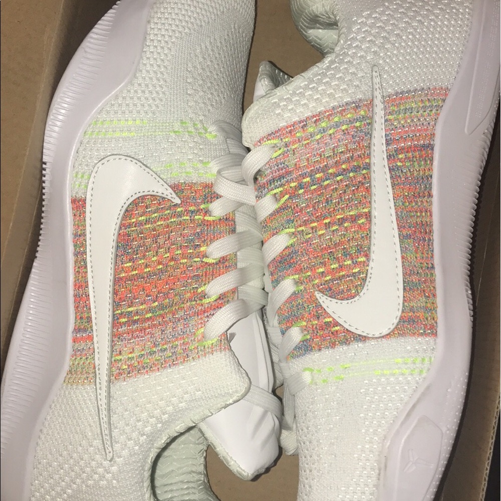 Kobe size 10.5