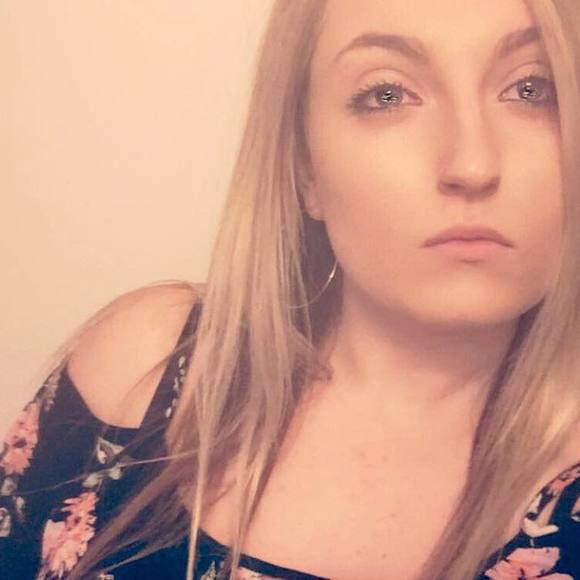 Meet your Posher, Kendra - Picture 1 of 1