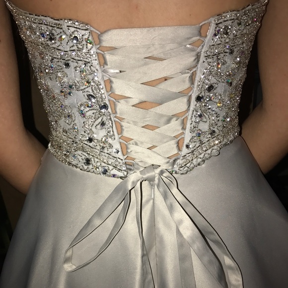 Prom dress - Picture 6 of 8