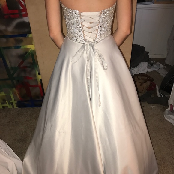 Prom dress - Picture 7 of 8