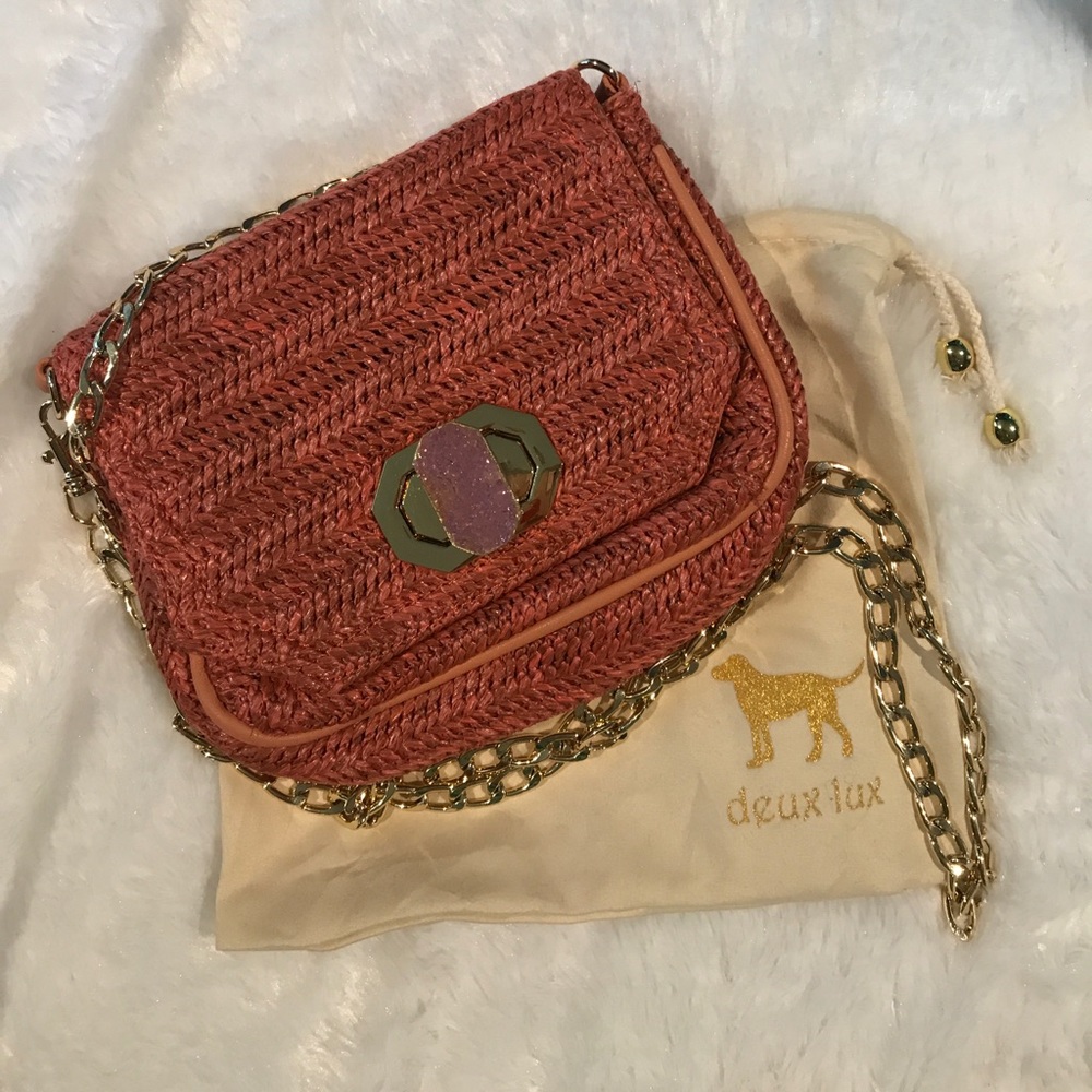 Deux Lux Sullivan messenger