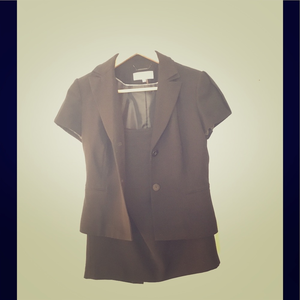 Calvin Klein short sleeve skirt suit!