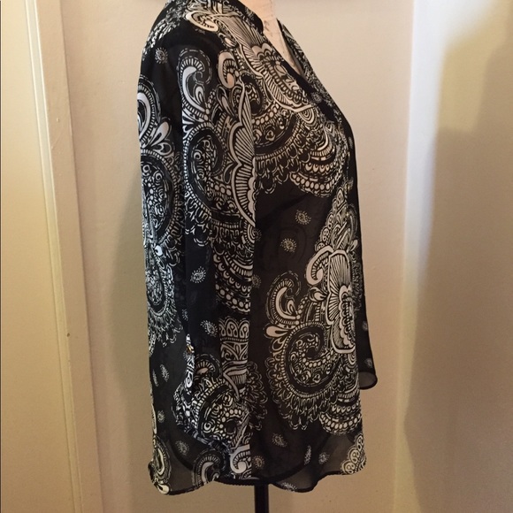 3/$20 ANA a new approach black white paisley top - Picture 2 of 7