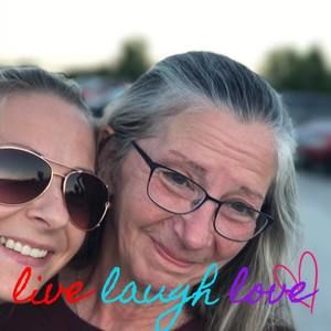 Meet your Posher, Sarah marie