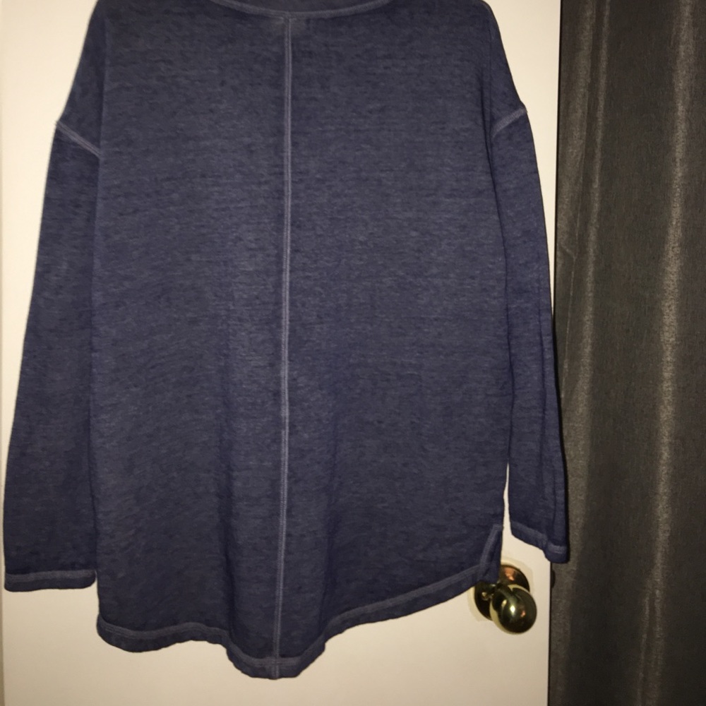 Sweater - Picture 3 of 3
