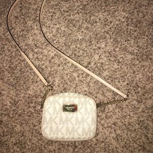 MK cross body