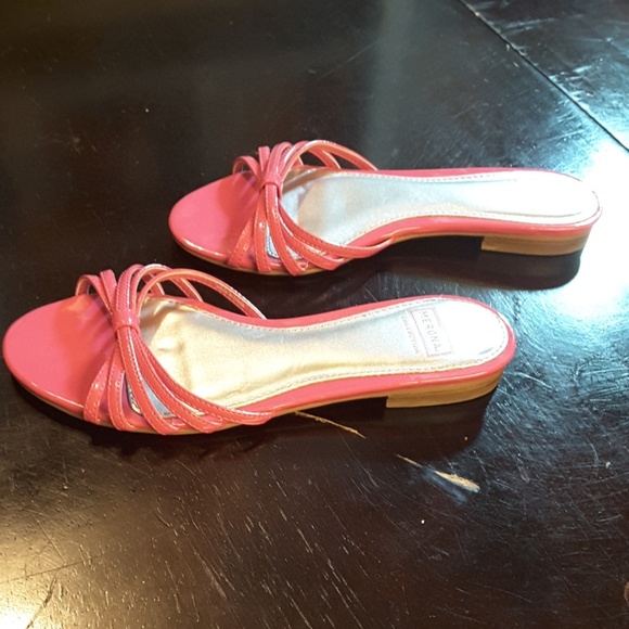 5.5 Merona Collection sandals - Picture 3 of 4