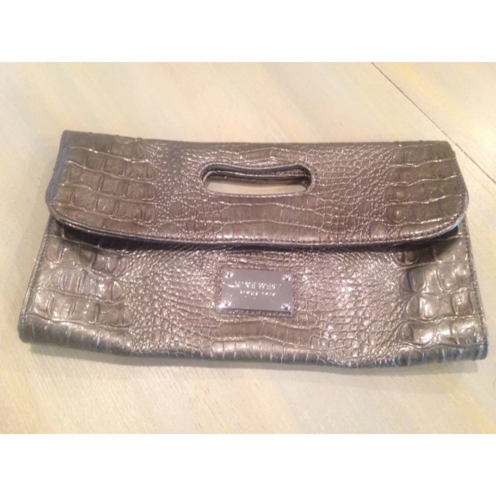 💲SOLD💲NINE WEST "Clutch Me Up" Gunmetal Moc Croc