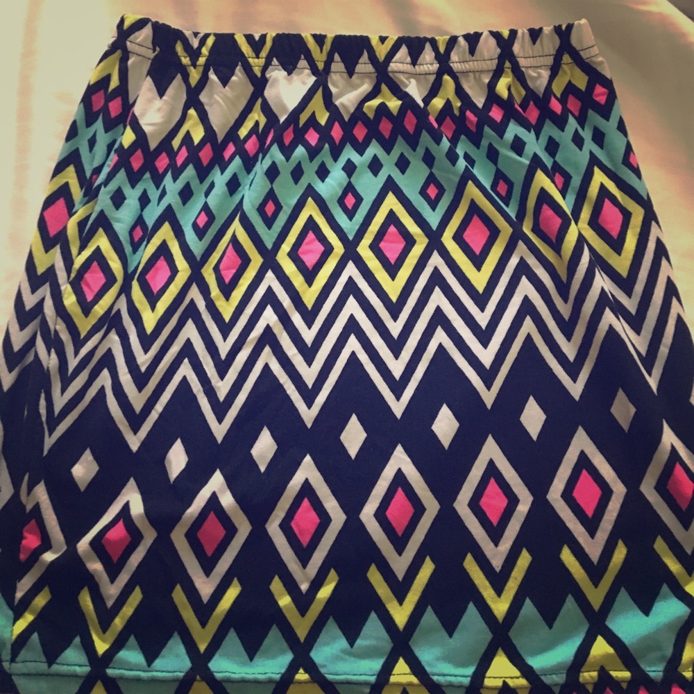 Tribal print skirt