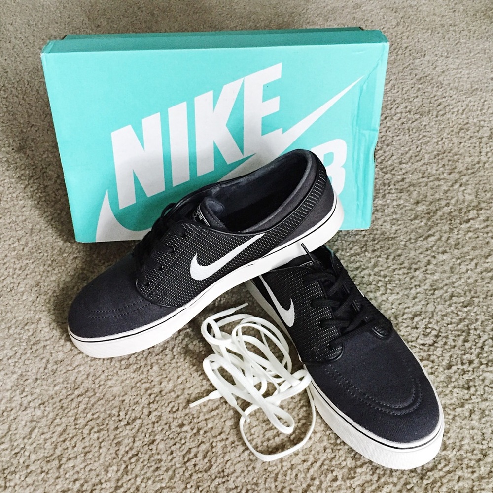 Men's Nike Janoski Shoes