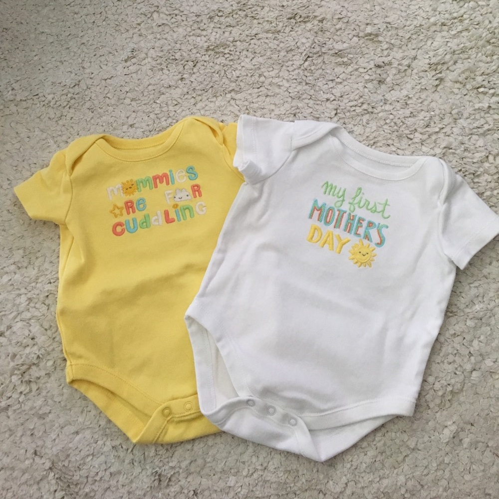 Bundle of 2 onsies
